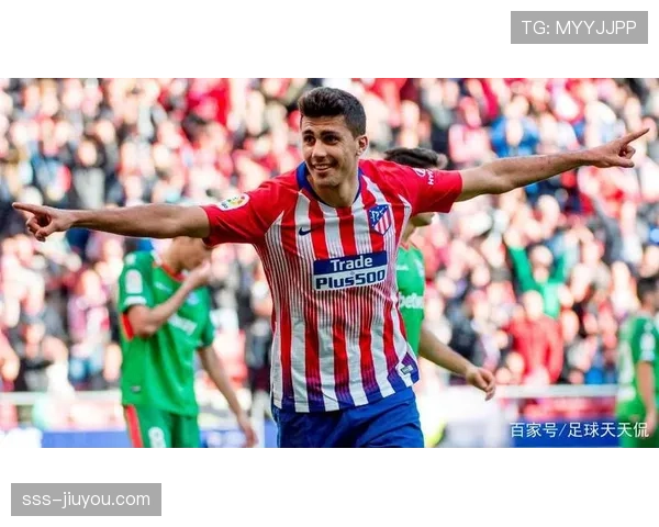 德容与罗德里控场能力差异：战术适配性如何影响中场核心表现