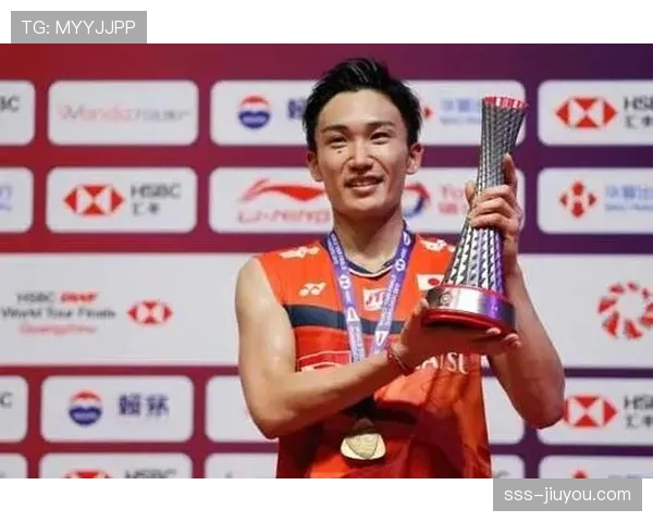 桃田贤斗凌晨四点还在练球，手机里连个约会软件都没装